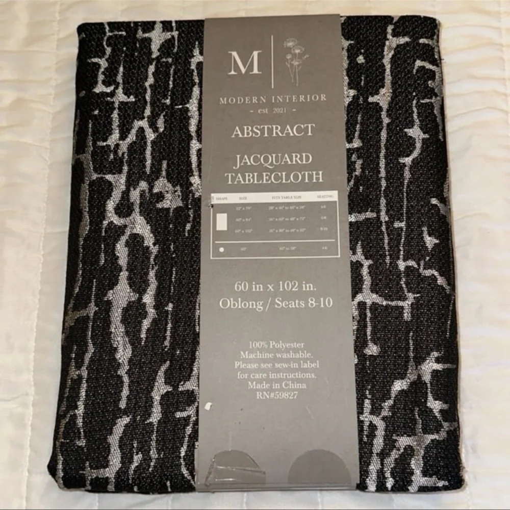 🆕Modern Interior Jacquard Tablecloth